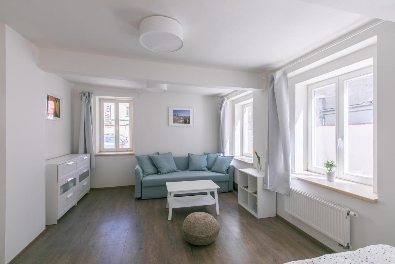 Cozy Apartment In Quiet Courtyard Near Charles Bridge Prague Ngoại thất bức ảnh